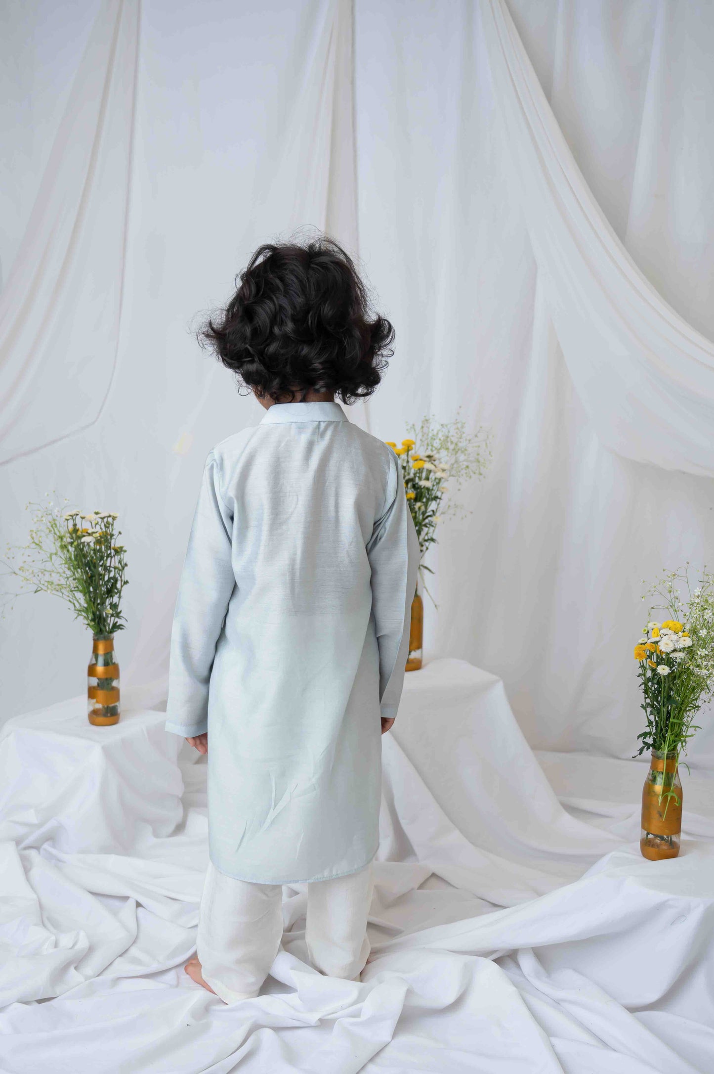 Light grey embroidered kurta set for infant boys