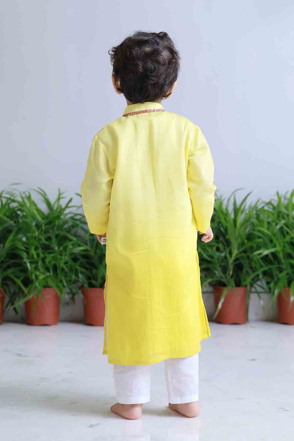 Shaded kurta set for infant boys