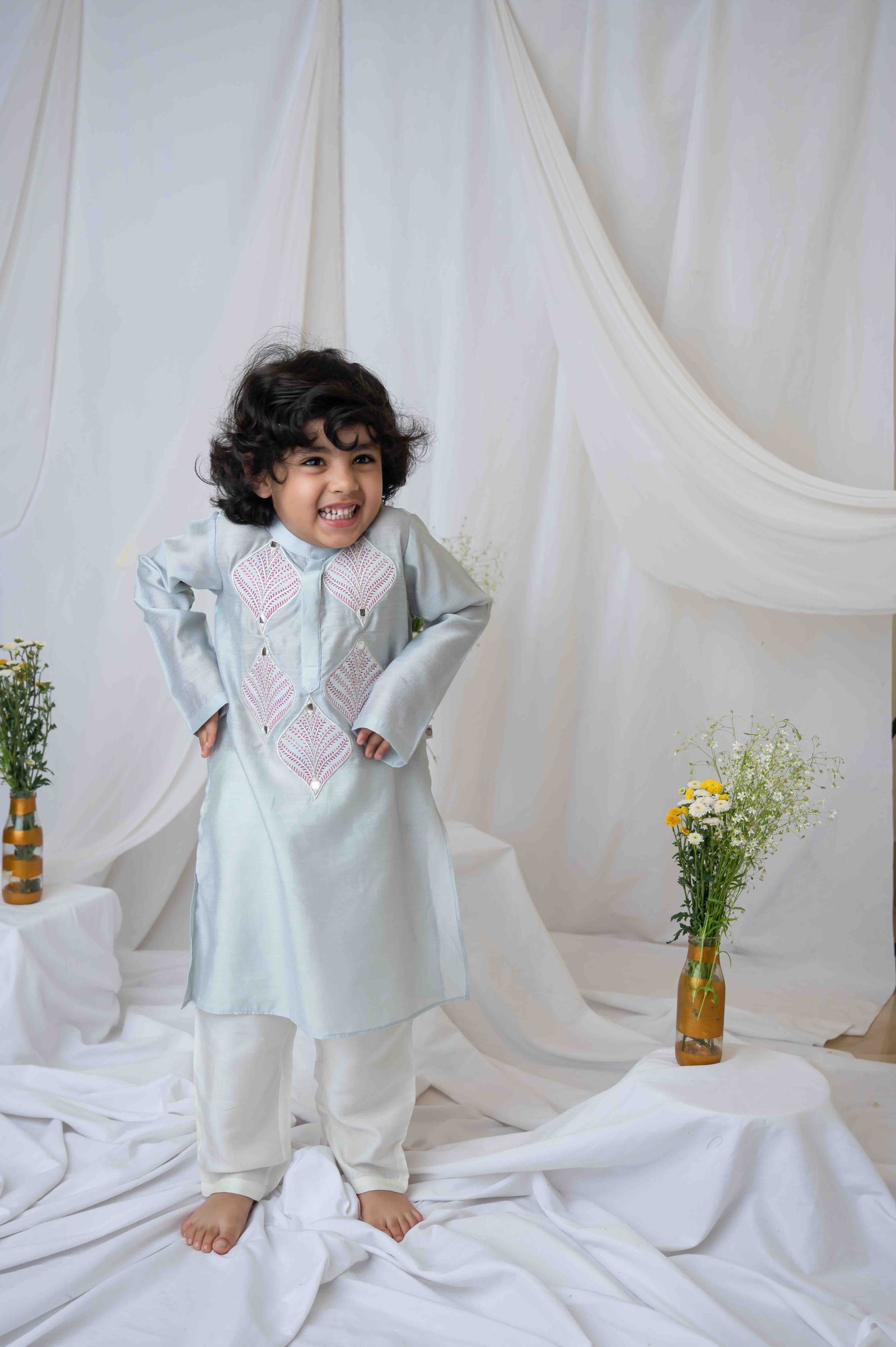 Light grey embroidered kurta set for infant boys