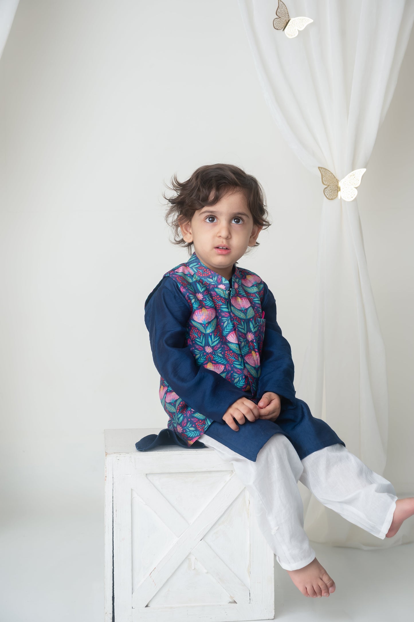 Floral printed bandhgala and kurta set for infant boys