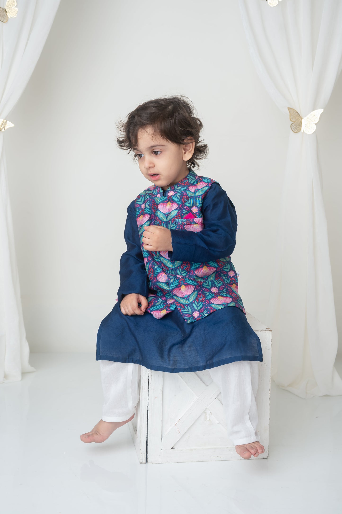 Floral printed bandhgala and kurta set for infant boys