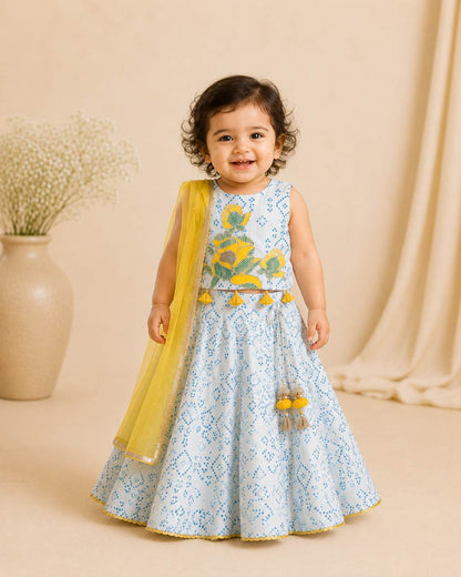 Bandhej lehnga with floral embroidery set for infant