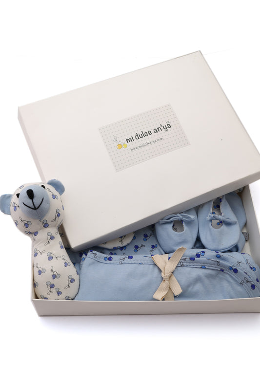 gift-box-with-blanket-onesie-rattle-mittens-bib-and-cap-6-piece-for-baby-boy-blue-1