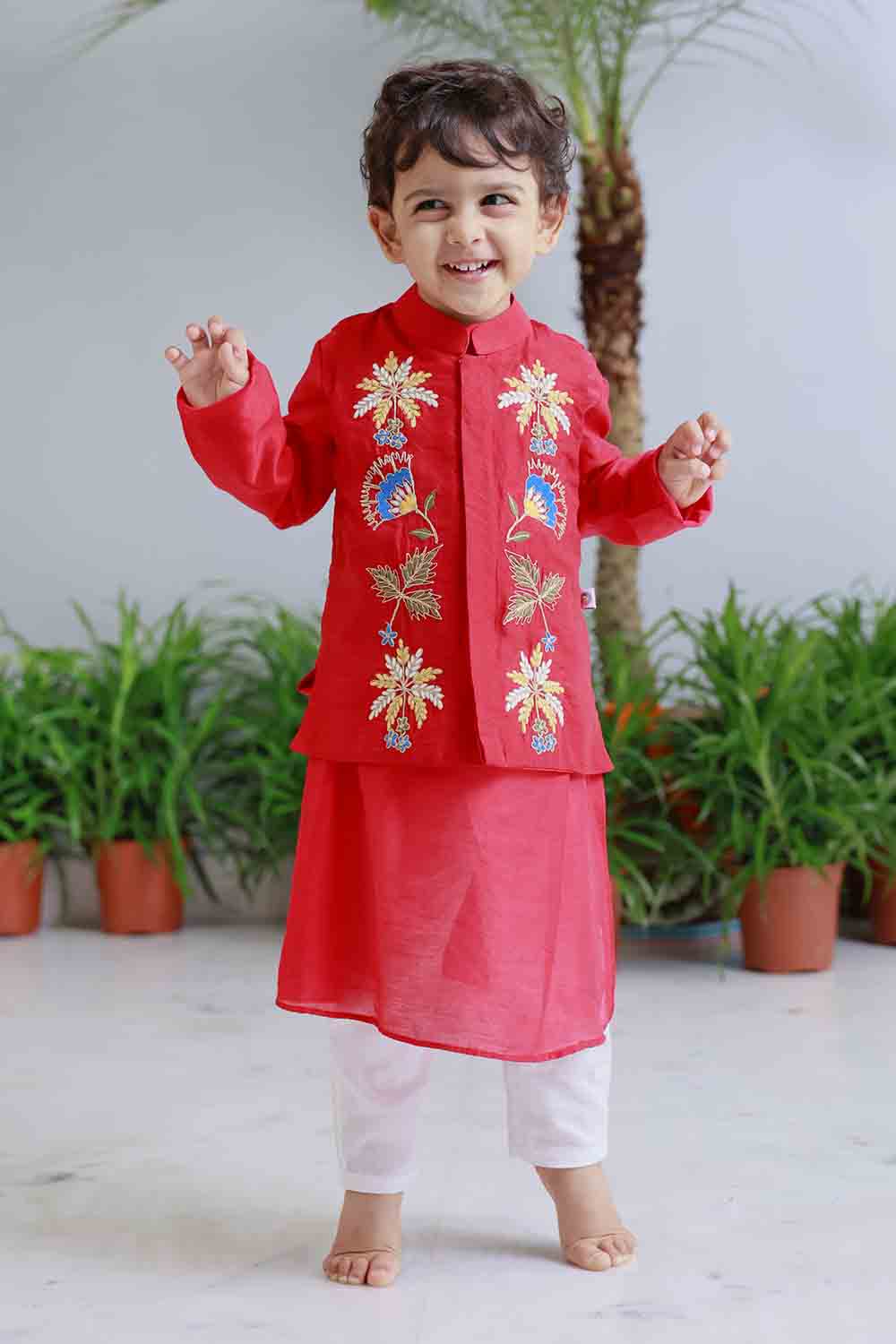 Red traditional embroidered kurta set for infant boys