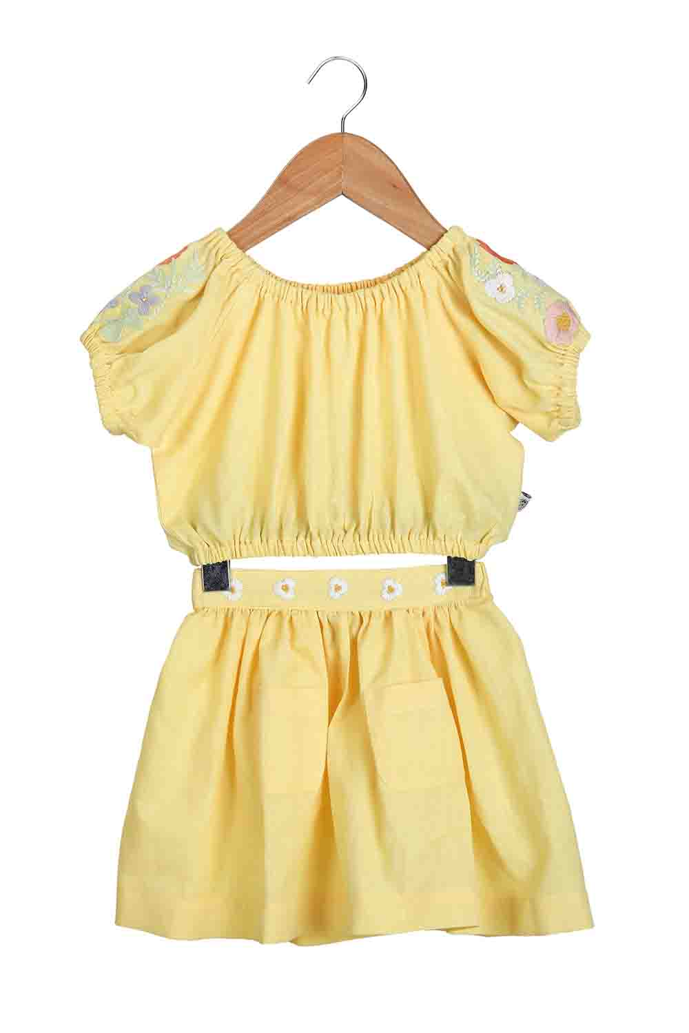 spring crop top and blouse-1