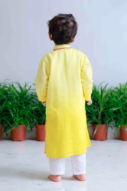 Shaded kurta set for infant boys